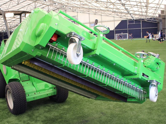 Avant® front loaders - artificial turf attachment UK Avant sales