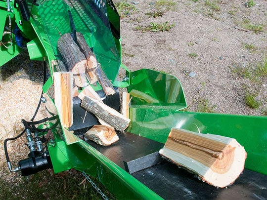 Avant® front loaders - log cutter splitter UK Avant sales