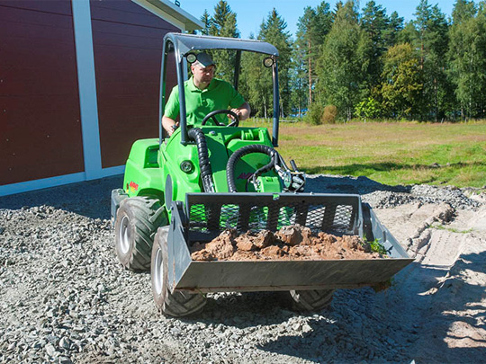 Avant® front loaders - 4 in 1 multi purpose bucket UK Avant sales