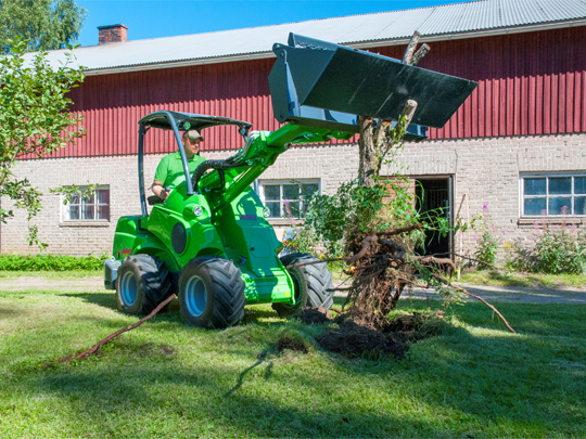 Avant® front loaders - 4 in 1 multi purpose bucket UK Avant sales