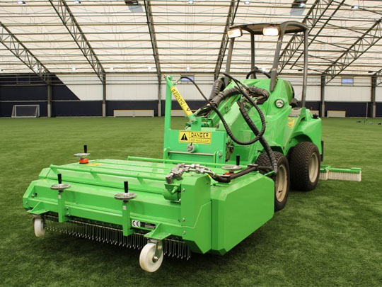 Avant® front loaders - artificial turf attachment UK Avant sales