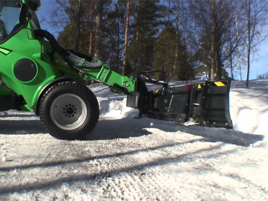 Avant® front loaders - 2000mm dozer blade UK Avant sales