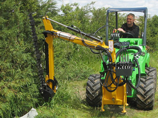 Avant® front loaders - fingerbar mowers UK Avant sales