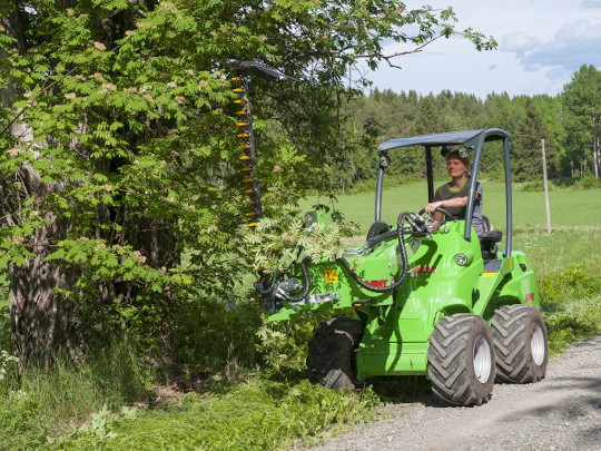 Avant® front loaders - fingerbar mowers UK Avant sales