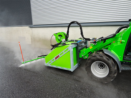 Avant® front loaders - high pressure washer UK Avant sales