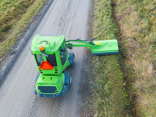 Avant® front loaders - hydraulic boom flail mowers UK Avant sales