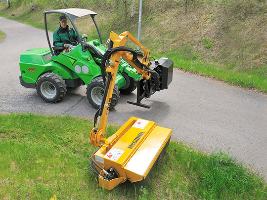 Avant® front loaders - hydraulic boom flail mowers UK Avant sales