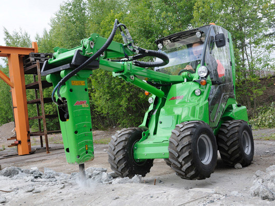 Avant® front loaders - hydraulic breaker UK Avant sales