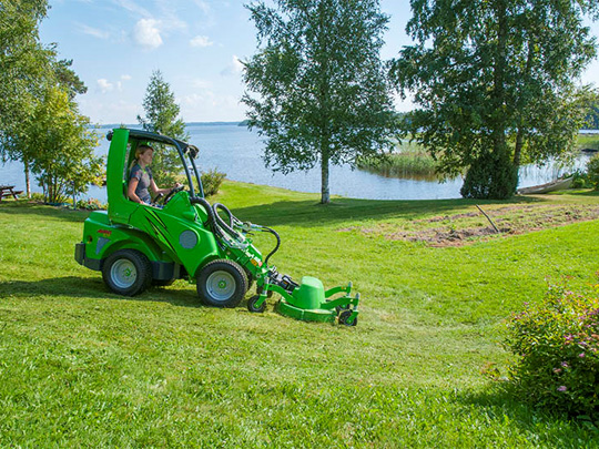 Avant® front loaders - Lawnmower 1200 UK Avant sales