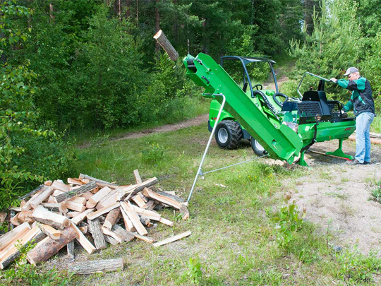 Avant® front loaders - log cutter splitter UK Avant sales