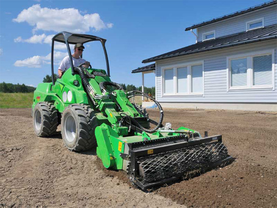 Avant® front loaders - stone burier UK Avant sales