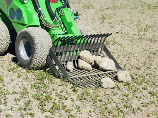 Avant® front loaders - stone collecting riddle bucket UK Avant sales