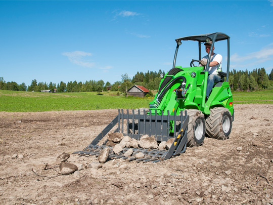 Avant® front loaders - stone collecting riddle bucket UK Avant sales