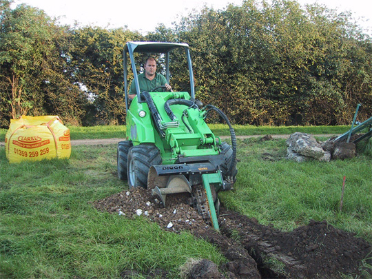 Avant® front loaders - trencher UK Avant sales