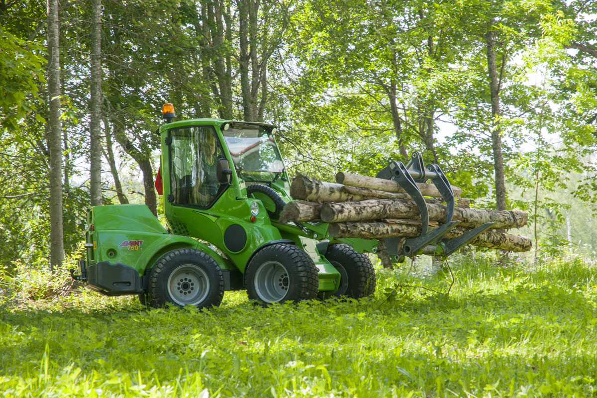 Log attachments for Avants